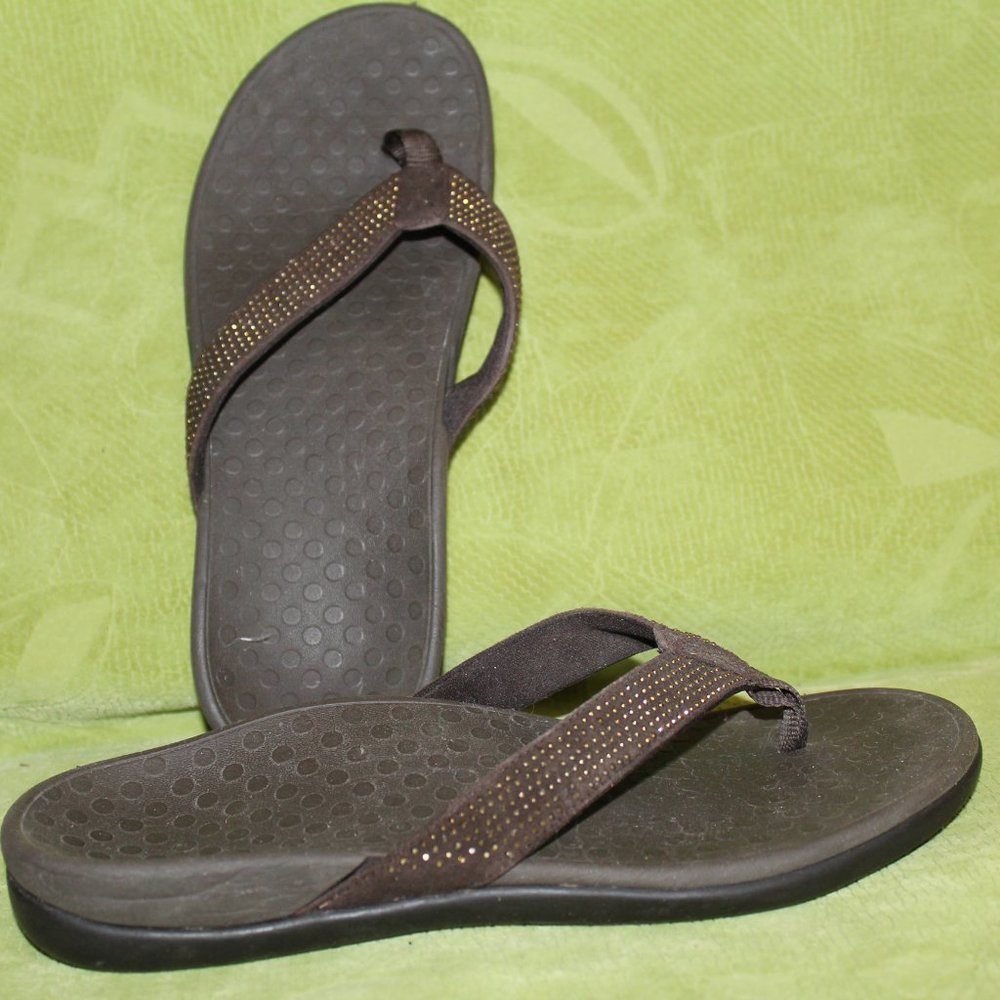 Vionic flip flops - Picture 2 of 3